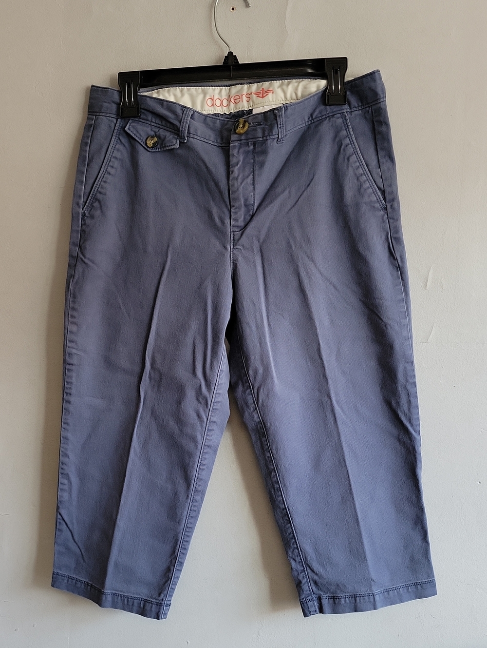 Women's size 10 Dockers blue chino cotton capri cropped pants